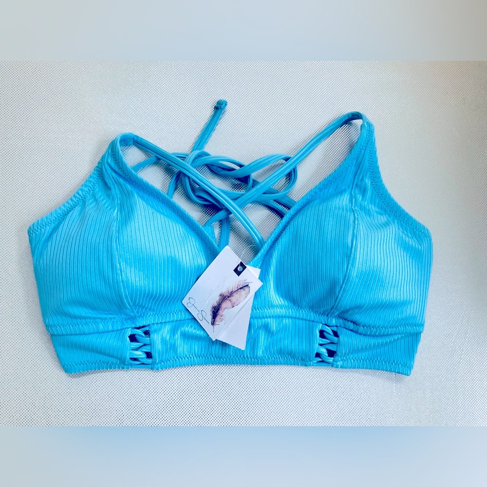 Jessica Simpson women’s bikini top one piece